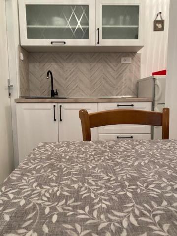 ילסה Apartmani Tina מראה חיצוני תמונה