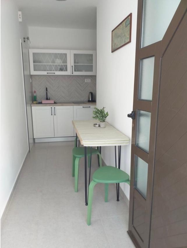 ילסה Apartmani Tina מראה חיצוני תמונה
