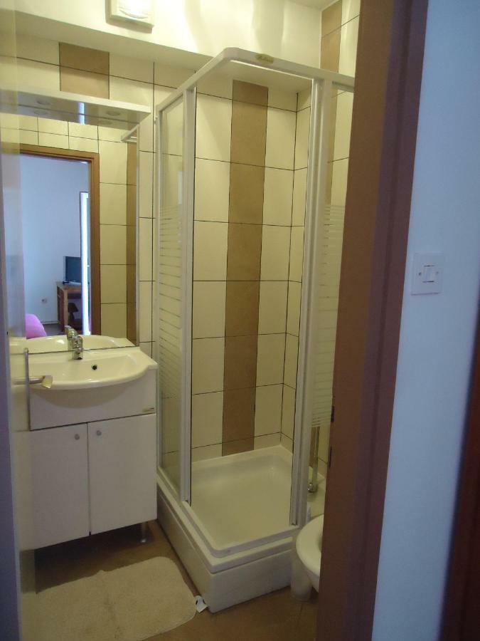 ילסה Apartmani Tina מראה חיצוני תמונה